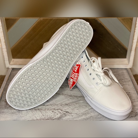 VANS: CLASSIC TUMBLE OLD SKOOL - Picture 2 of 3